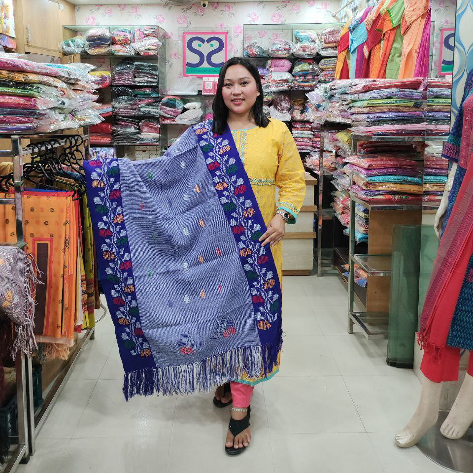 Lotapata Shawl by Waist Loom